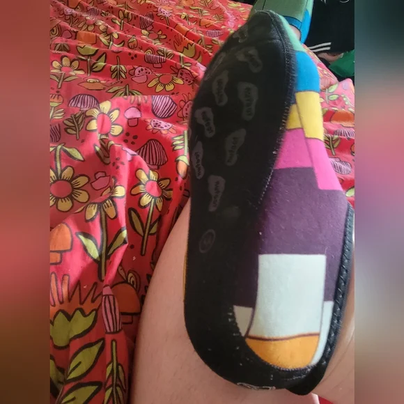 Nufoot Non Slip MaryJane Socks - Picture 3 of 3